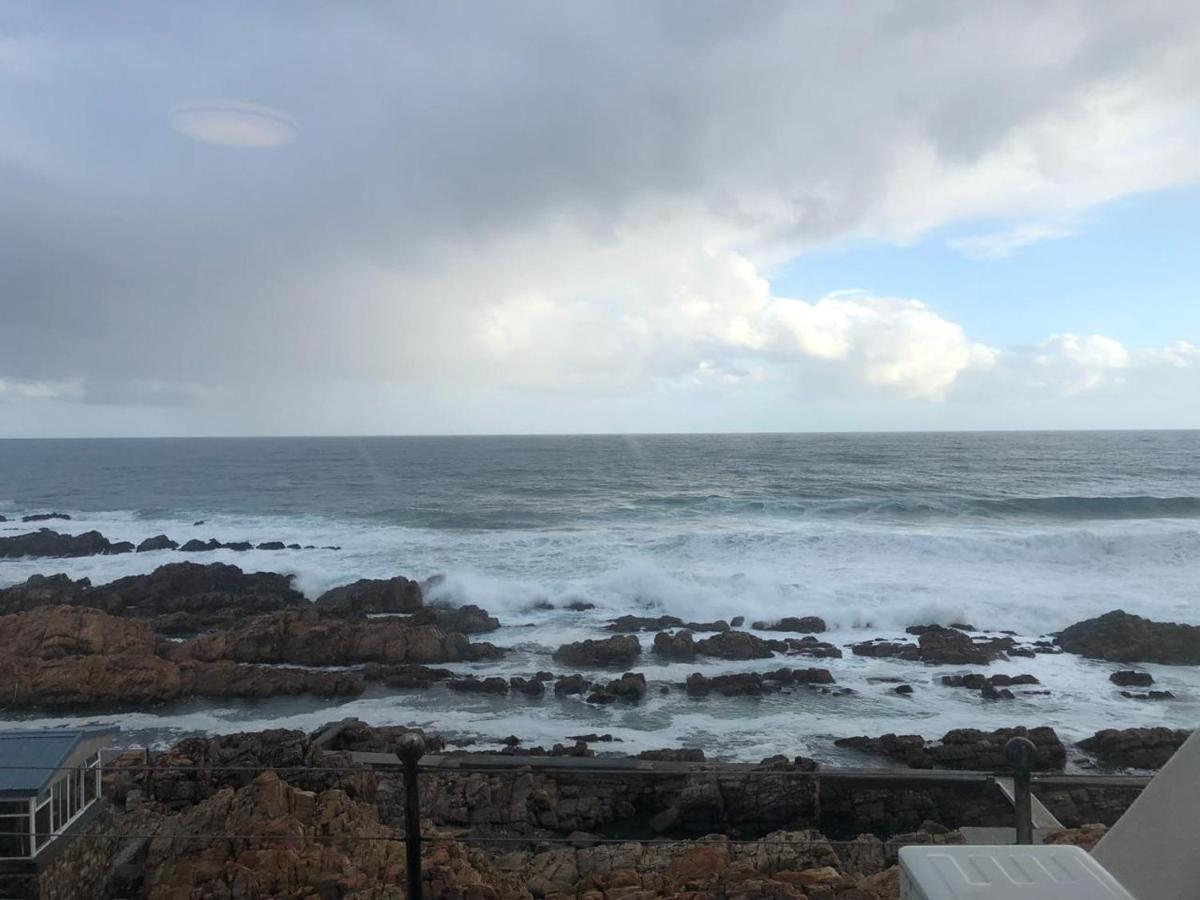 The Point Hotel & Spa Mossel Bay Exterior photo