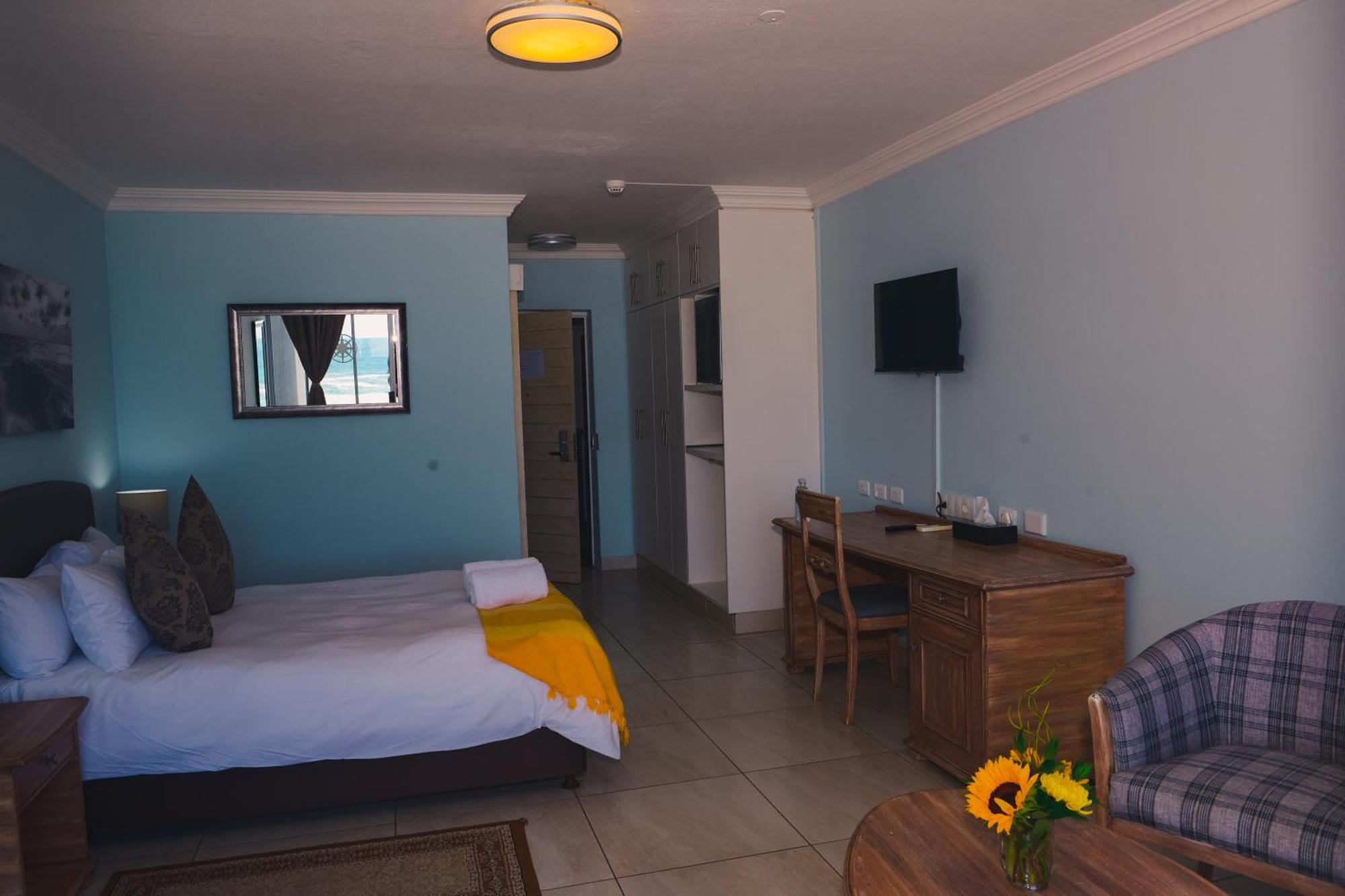 The Point Hotel & Spa Mossel Bay Exterior photo